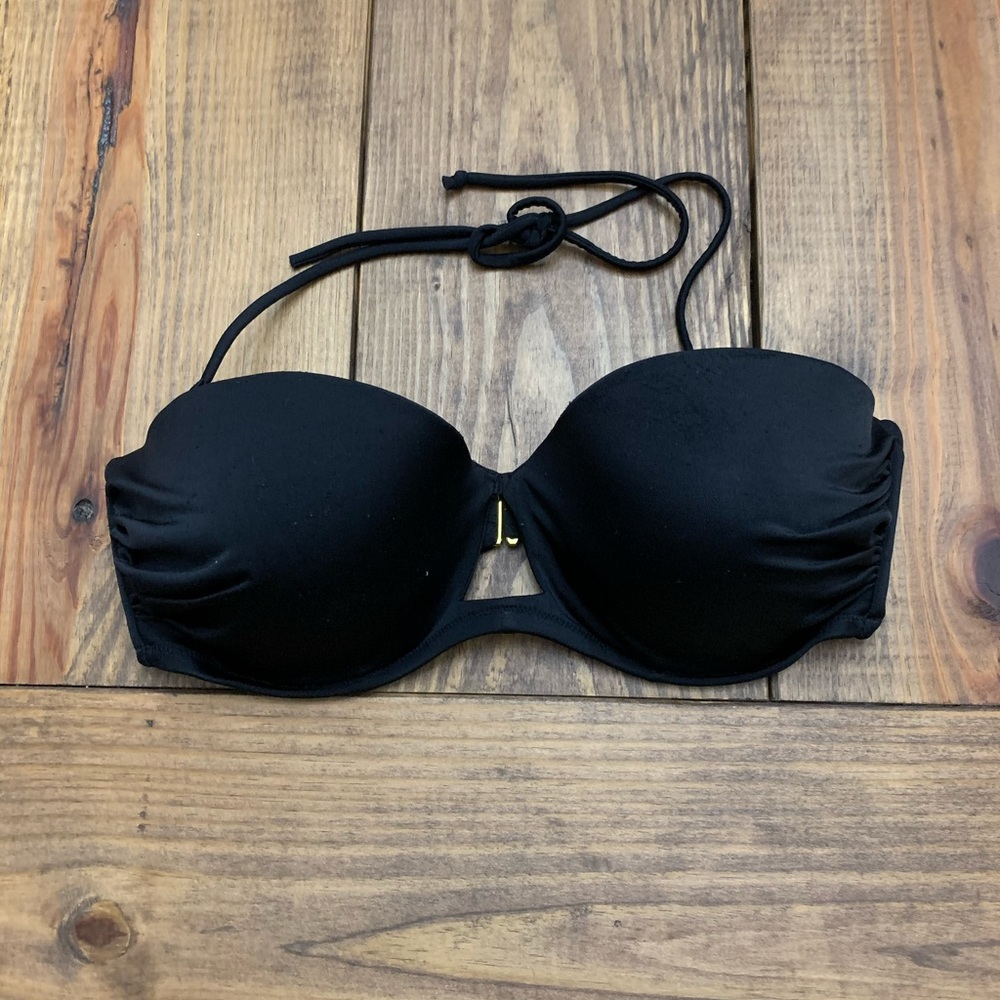 SOLD - Women’s VS Bathing-suite Bikini Top